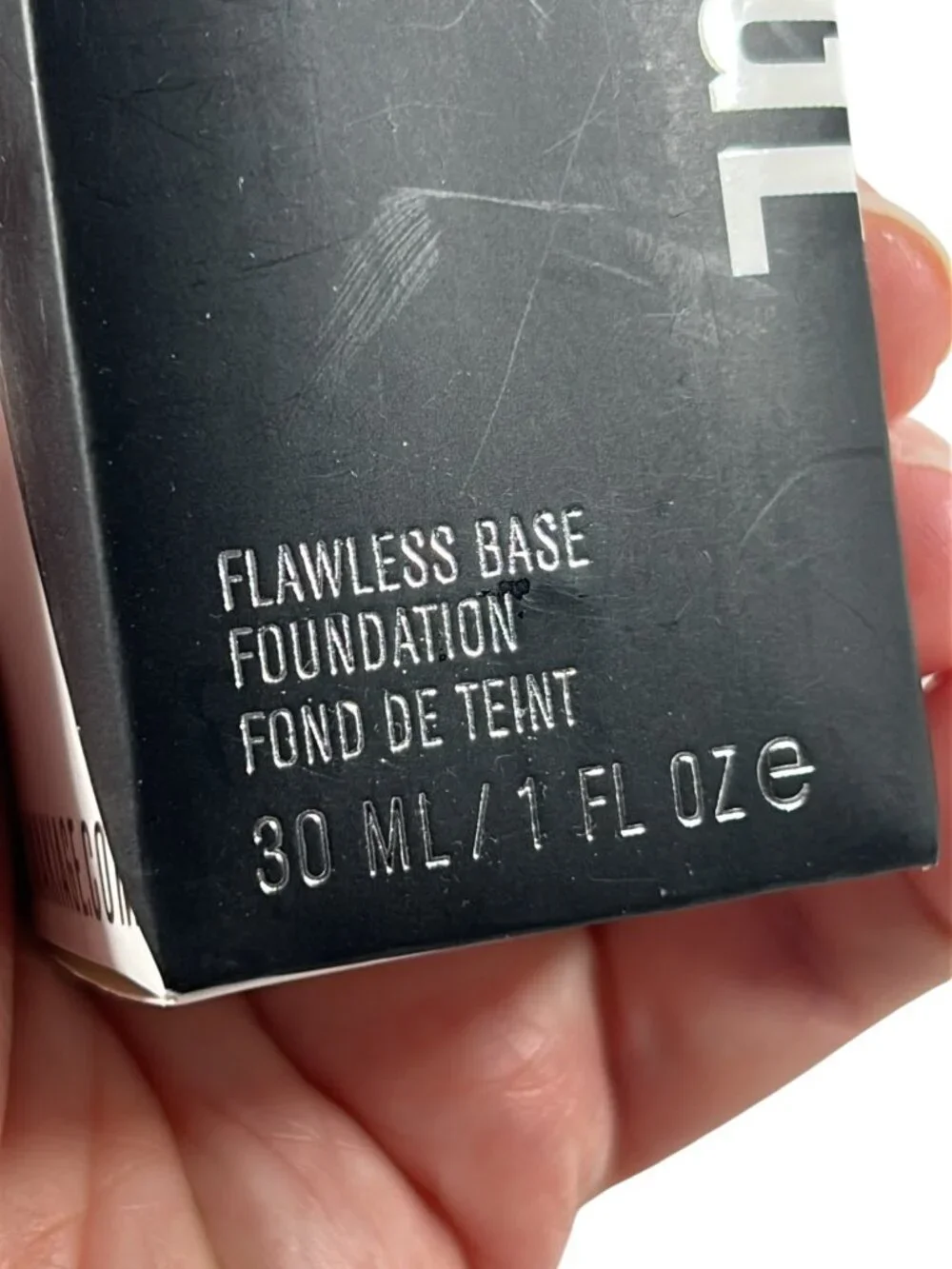 IL Makiage Woke Up Like This Flawless Base Foundation Shade Series CL 120 - Picture 7 of 8